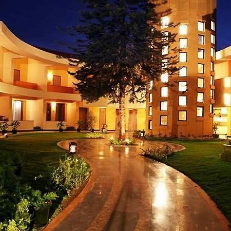 Sahil Sarovar Portico Lonavala Exterior foto